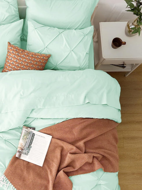 Marquis Luxurious Pinch Pleated All-Season Comforter With  Pillow Shams